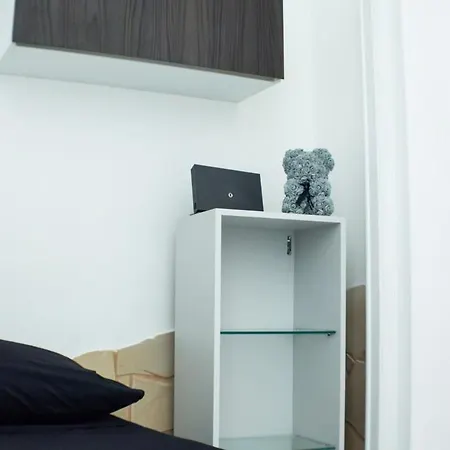 Azzurra Apartment